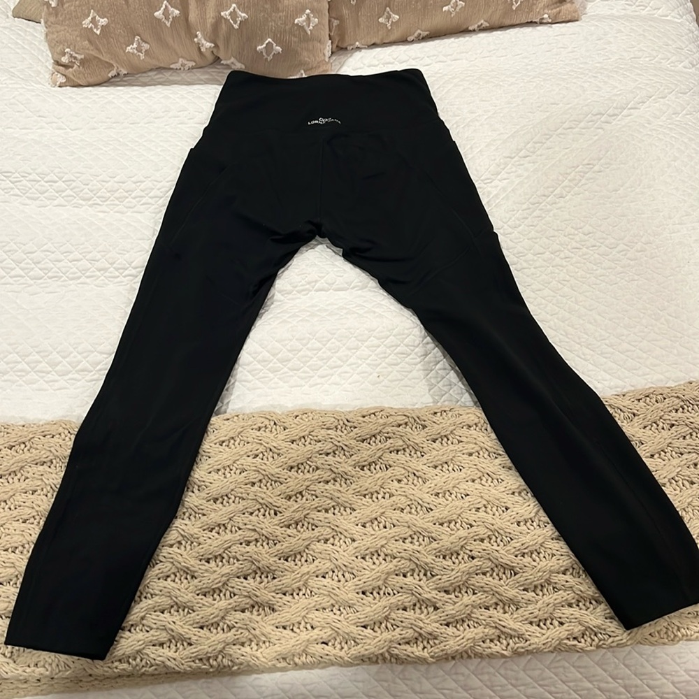 LORNA Jane Leggings with side pockets to stash your phone,keys.